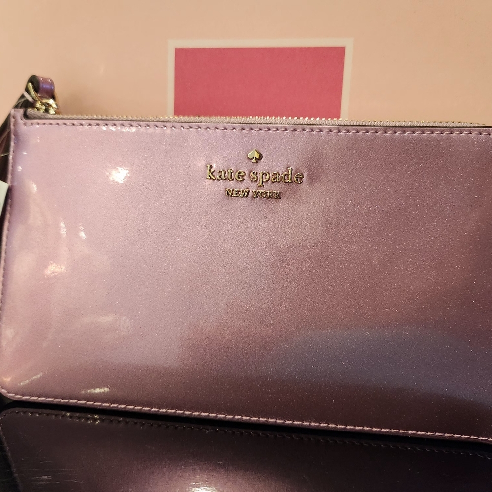 Kate Spade Wristlet in pale lilac patent leather. Giftable-New with tags & box! - Picture 7 of 7